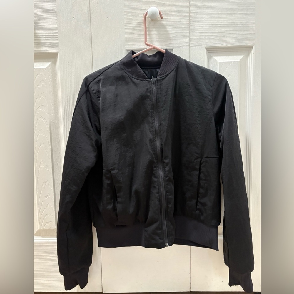 Lululemon reversible bomber jacket